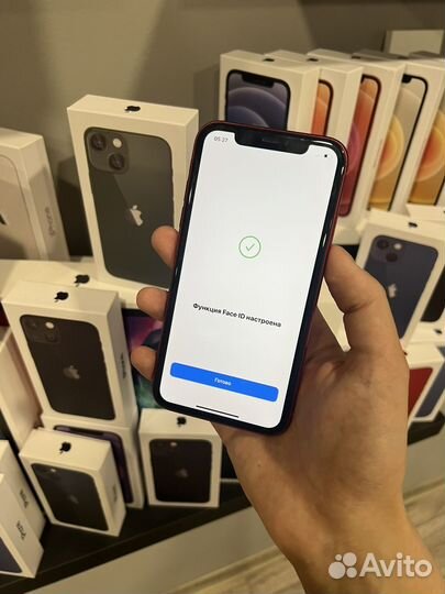 iPhone 11, 64 ГБ