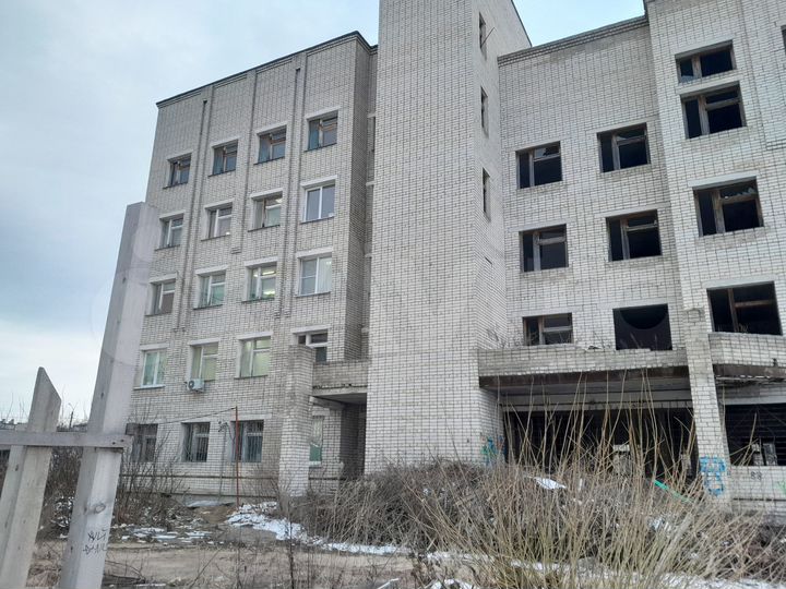 Здание, 3200 м²