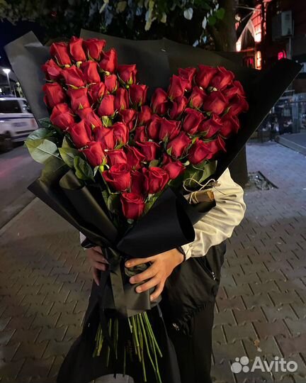 Букеты из Красных Роз с Доставкой