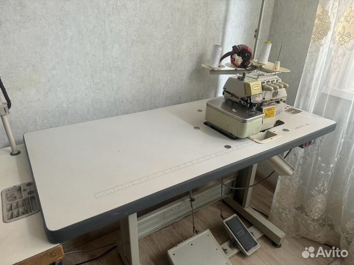 Швейная машина