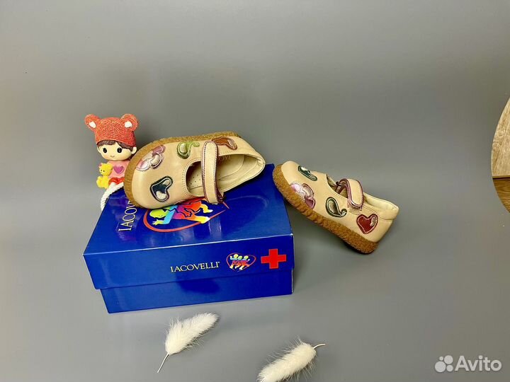 Новые туфли для девочки кожаные 20 размер