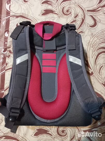 Школьный рюкзак