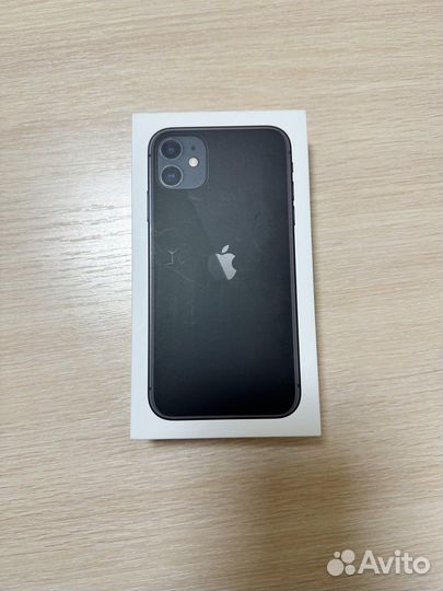 iPhone 11, 64 ГБ