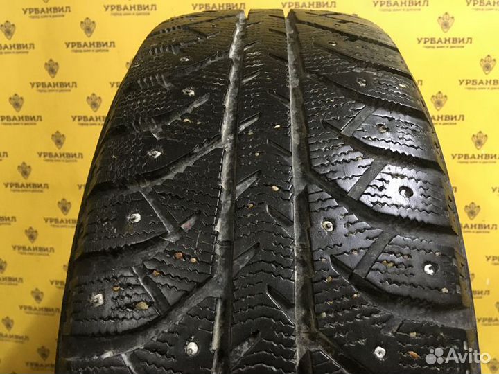 Bridgestone Ice Cruiser 7000 215/60 R17 96H