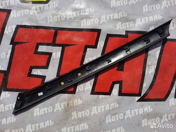 Молдинг лобового стекла левый Kia Soul 3 2018