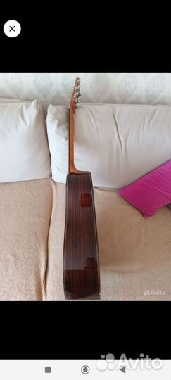 Акустическая гитара тума