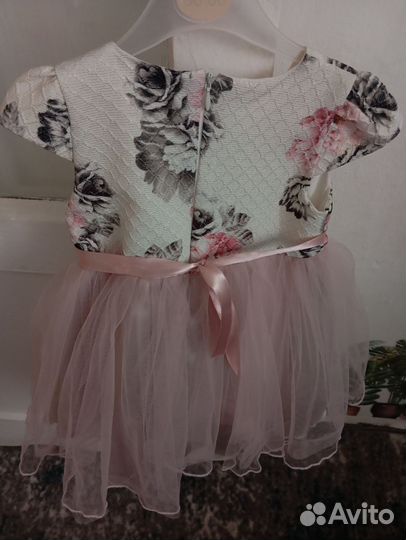 Платье нарядное для девочки 92