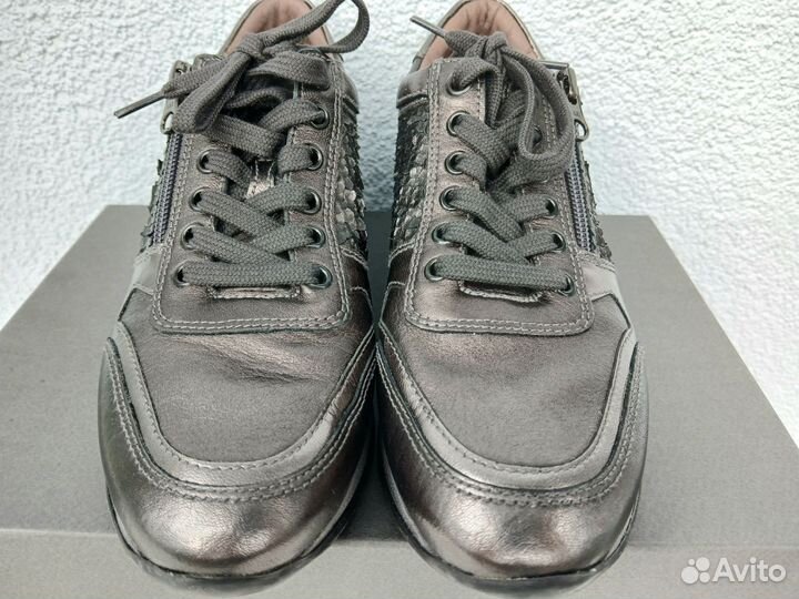 Кроссовки женские кожаные 36