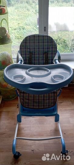 Столик для кормления ребенка, ванночка