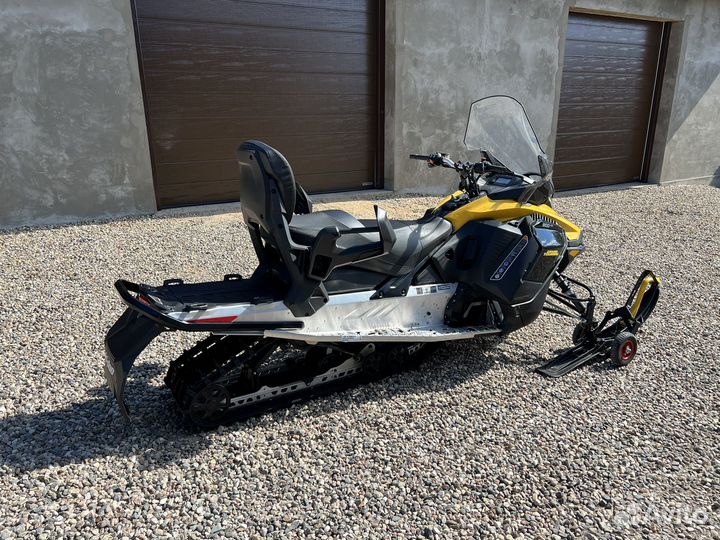 BRP SKI-DOO Grand Touring 900 ACE 2023 год