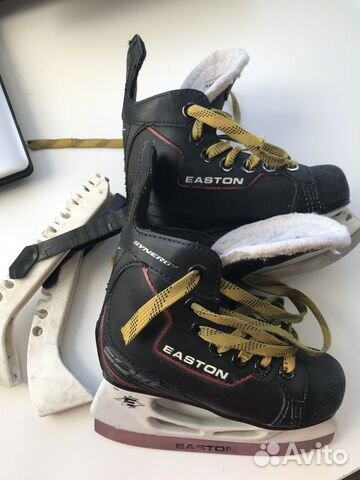 Коньки хоккейные