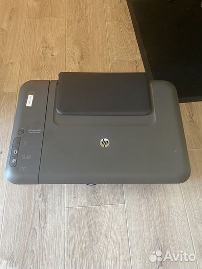 Принтер цветной HP Deskjet 1050