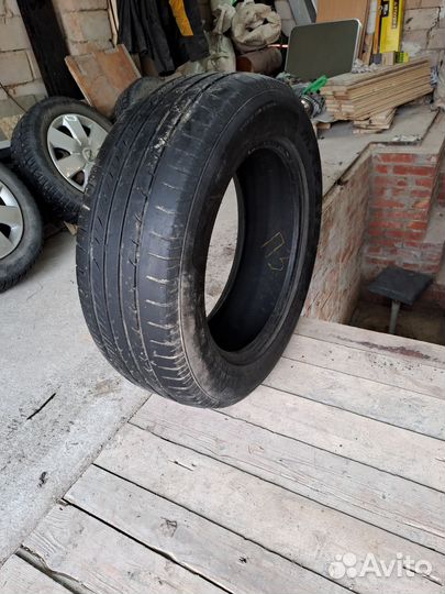 Maxxis Victra M-36 235/60 R18