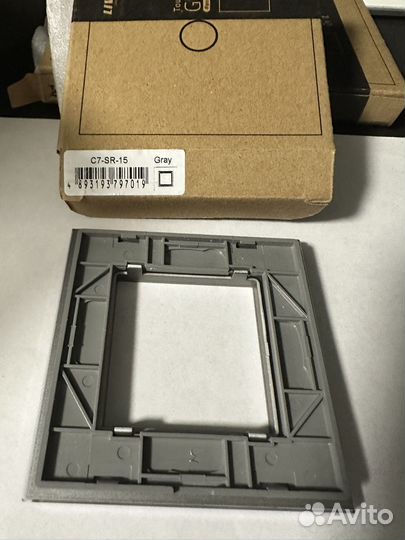 Выключатель сенсорный livolo