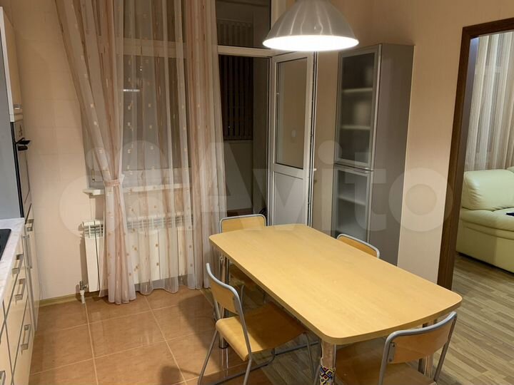 3-к. квартира, 94 м², 4/5 эт.