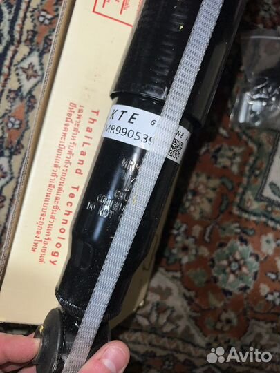 Амортизатор задний Паджеро 3 4