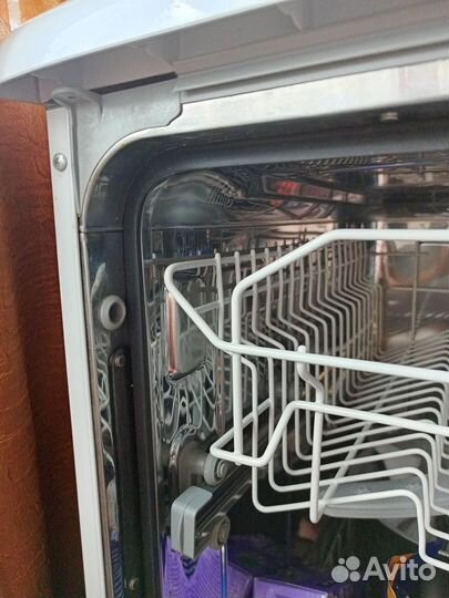 Посудомоечная машина Indesit dsg 0517