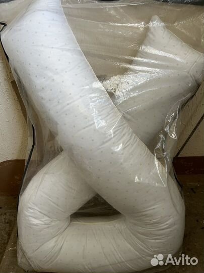 Подушка в виде подковы для будущих мамочек