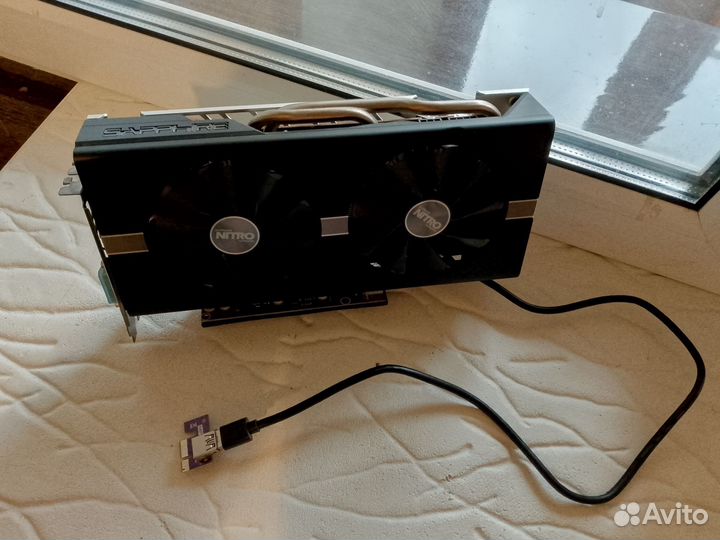 Видеокарта Sapphire Nitro RX570 8gb память Samsung