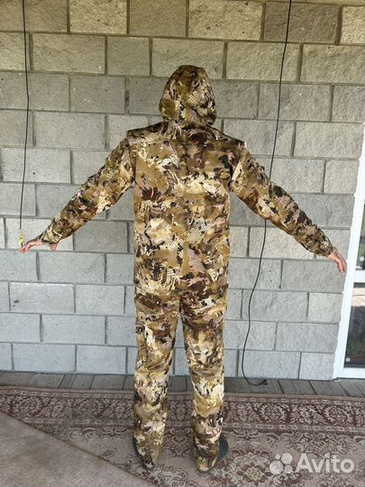 Демисезонный костюм