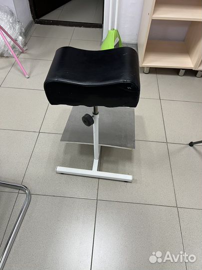 Педикюрная подставка для ног бу