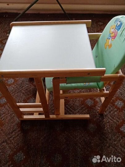 Детский стол для кормления