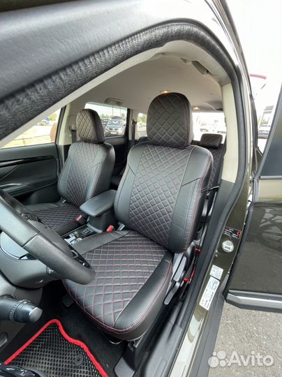 Авточехлы для Мицубиси Аутландер 3