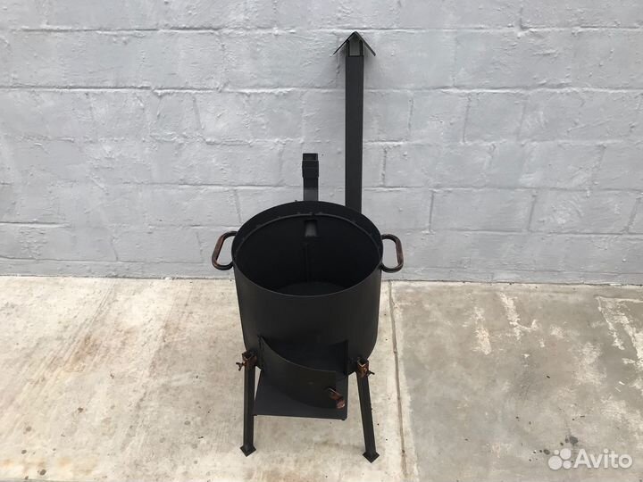 Печь № 2206-2 под казан 22 литра с трубой и дверц