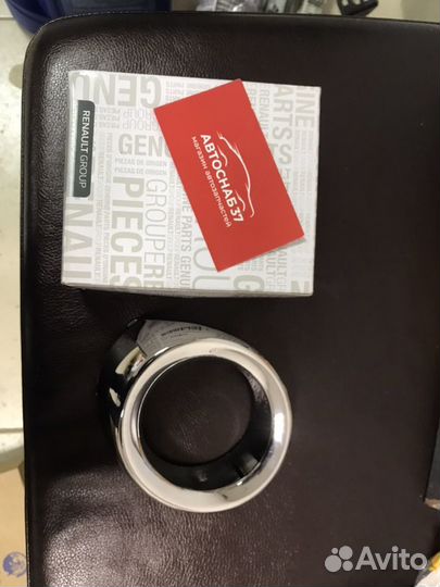 Накладка противотуманной фары (птф) на Renault log