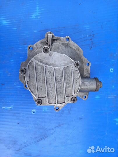 0002303865 насос вакуумный Мерседес