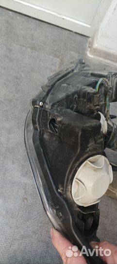 Фара правая веста