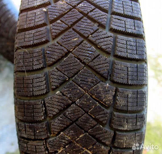 Pirelli Ice Zero 225/65 R17 106T