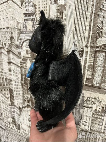 Лунная Летучая мышь