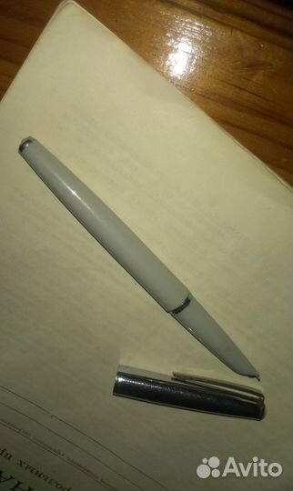 Из СССР ручка чернильная,счеты