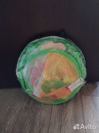 Детская игровая палатка и игрушки интерактивные