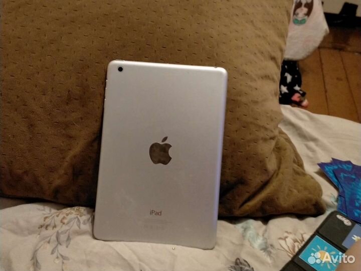 iPad mini 2 12гигабайт
