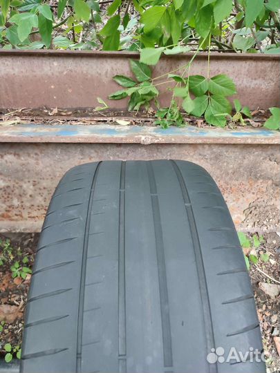 Michelin Pilot Sport 4 275/40 R18