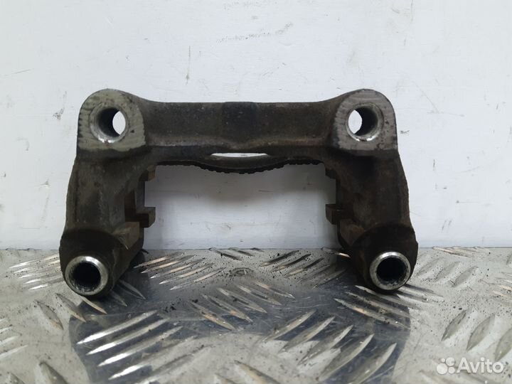 Б/У Скоба суппорта заднего LR Opel Astra Famil