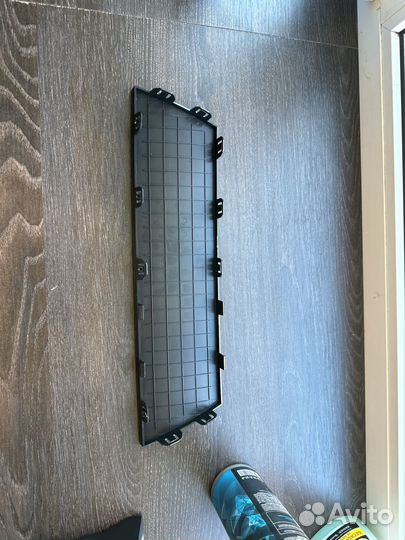 Заглушка юбки заднего бампера tesla y