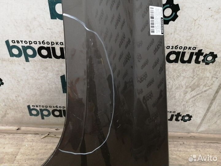 Крыло переднее левое A2048810701 Mercedes-Benz