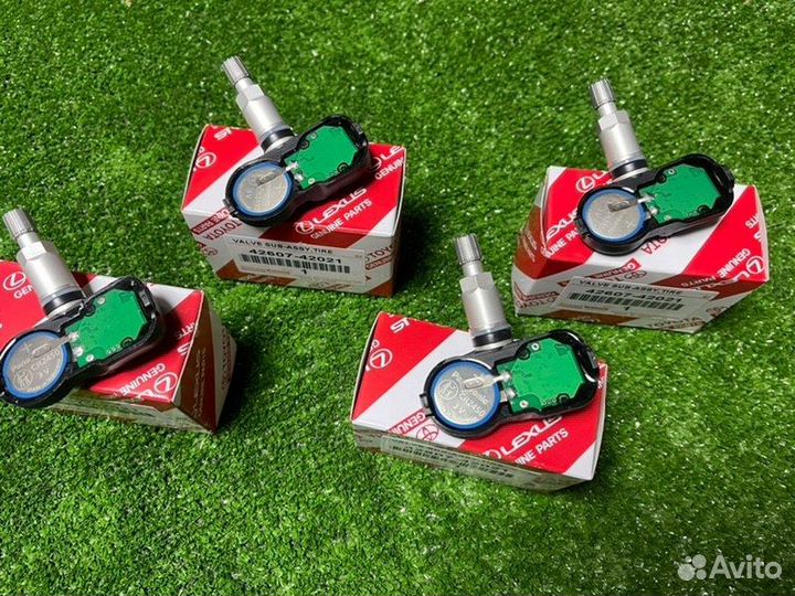 Датчик давления воздуха в шине Toyota Lexus