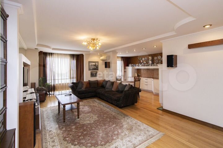 3-к. квартира, 105 м², 11/14 эт.