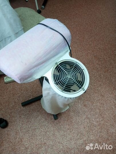 Вытяжка для педикюра