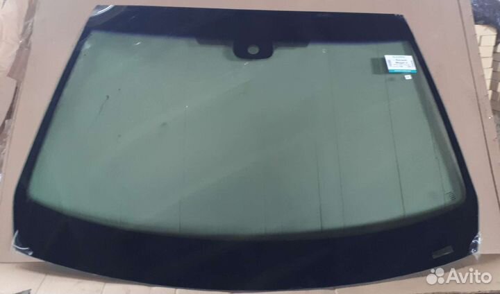 Лобовое стекло