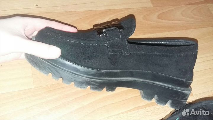 Лоферы женские