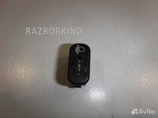 Кнопка корректора фар