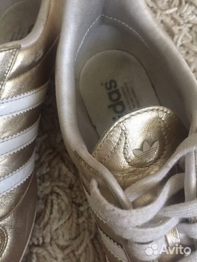 Кроссовки Adidas