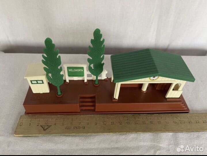 Tomy Станция для железной дороги