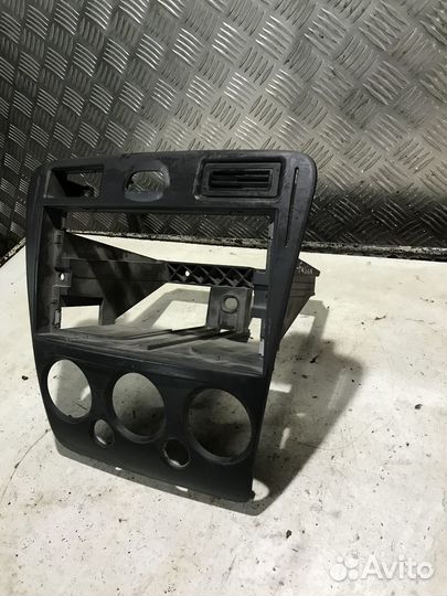 Рамка магнитолы Ford Fusion