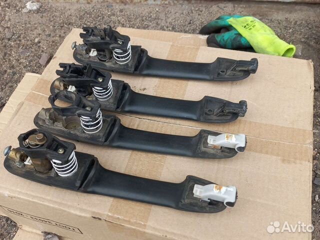 Mercedes Vito (639) наружние ручки дверей